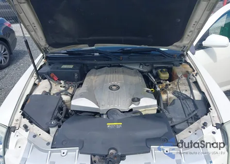 2005 Cadillac Sts V8 from USA, damaged, VIN 1G6DC67A250167142